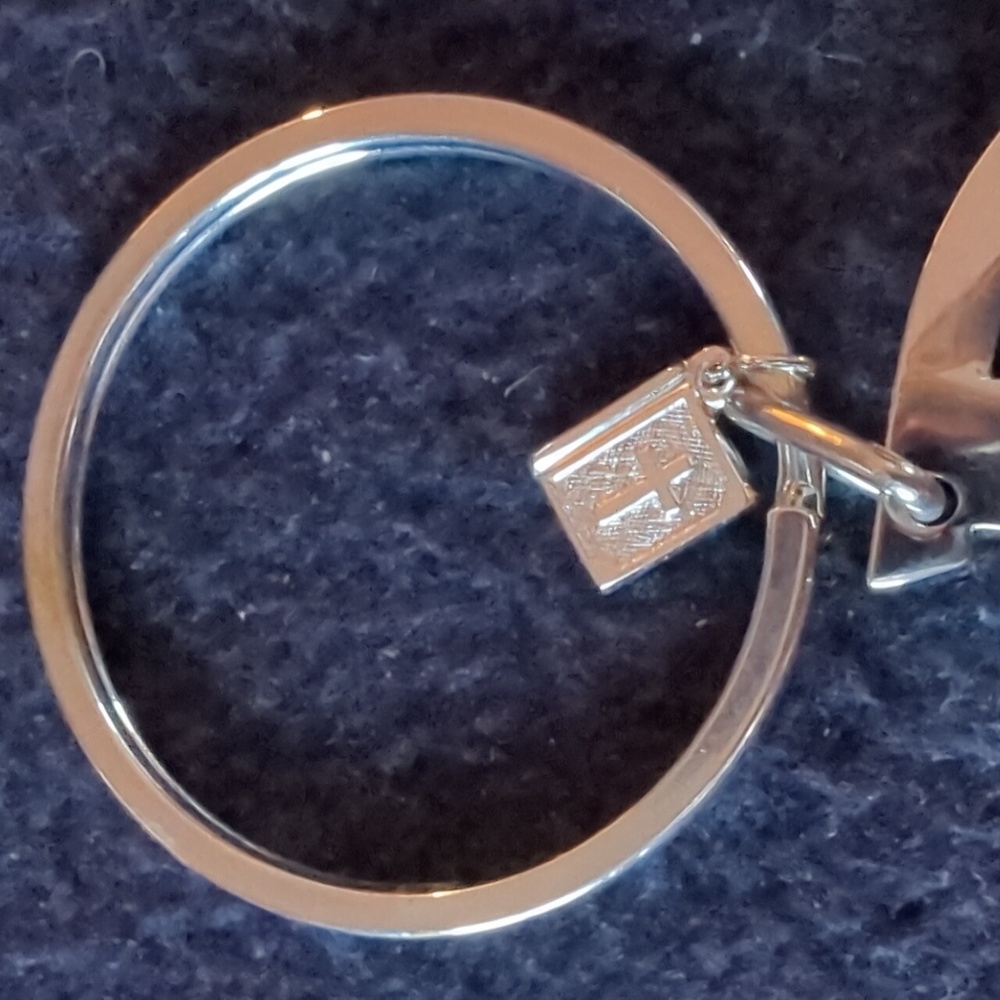 Keyring With "D" - Picture 2 of 3